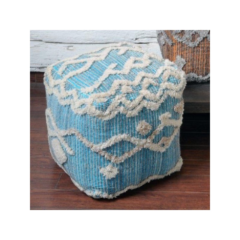 Puf cuadrado con bordado azul y blanco modelo kenya Puf cuadrado con bordado azul y blanco modelo kenya